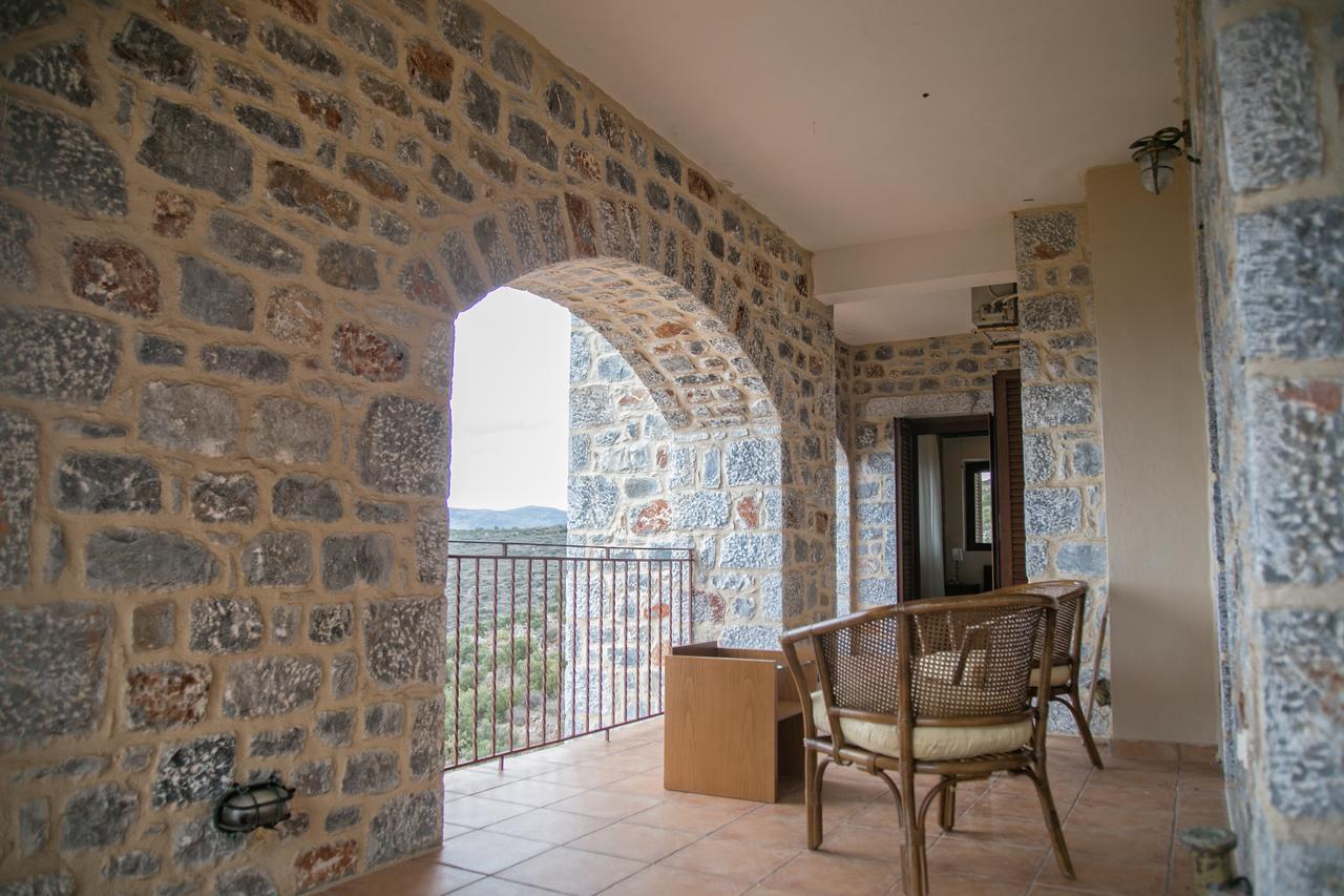 Sophia Limeni View Hotel Areopoli Bagian luar foto