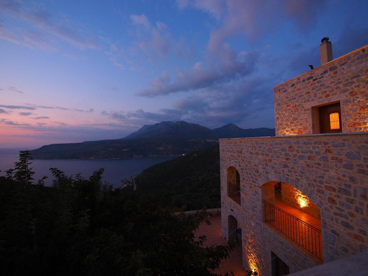 Sophia Limeni View Hotel Areopoli Bagian luar foto