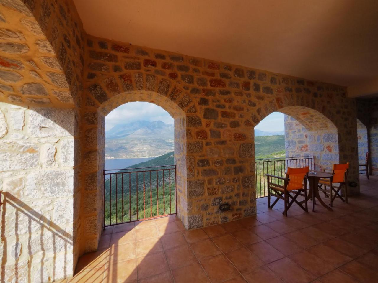 Sophia Limeni View Hotel Areopoli Bagian luar foto