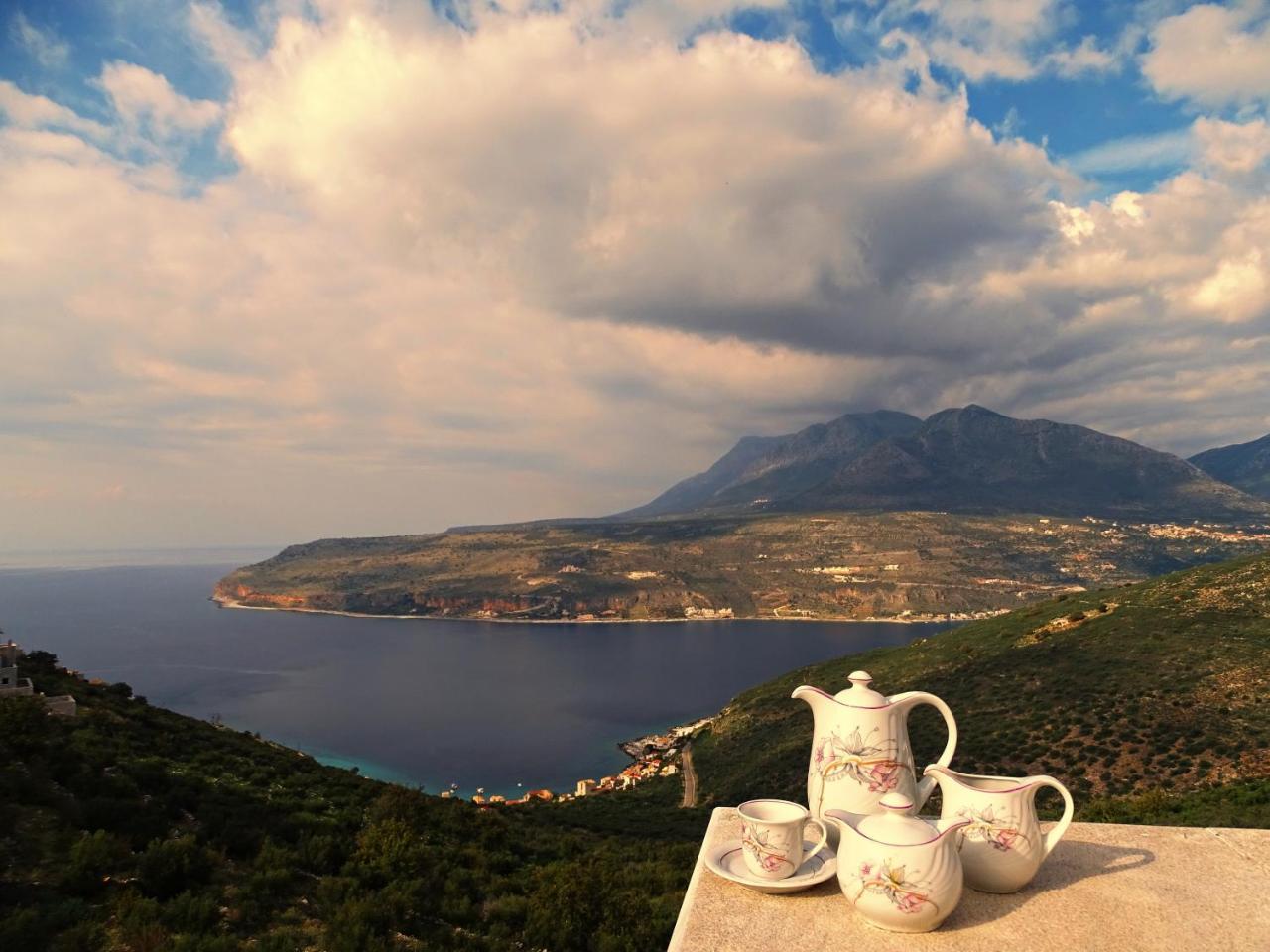 Sophia Limeni View Hotel Areopoli Bagian luar foto