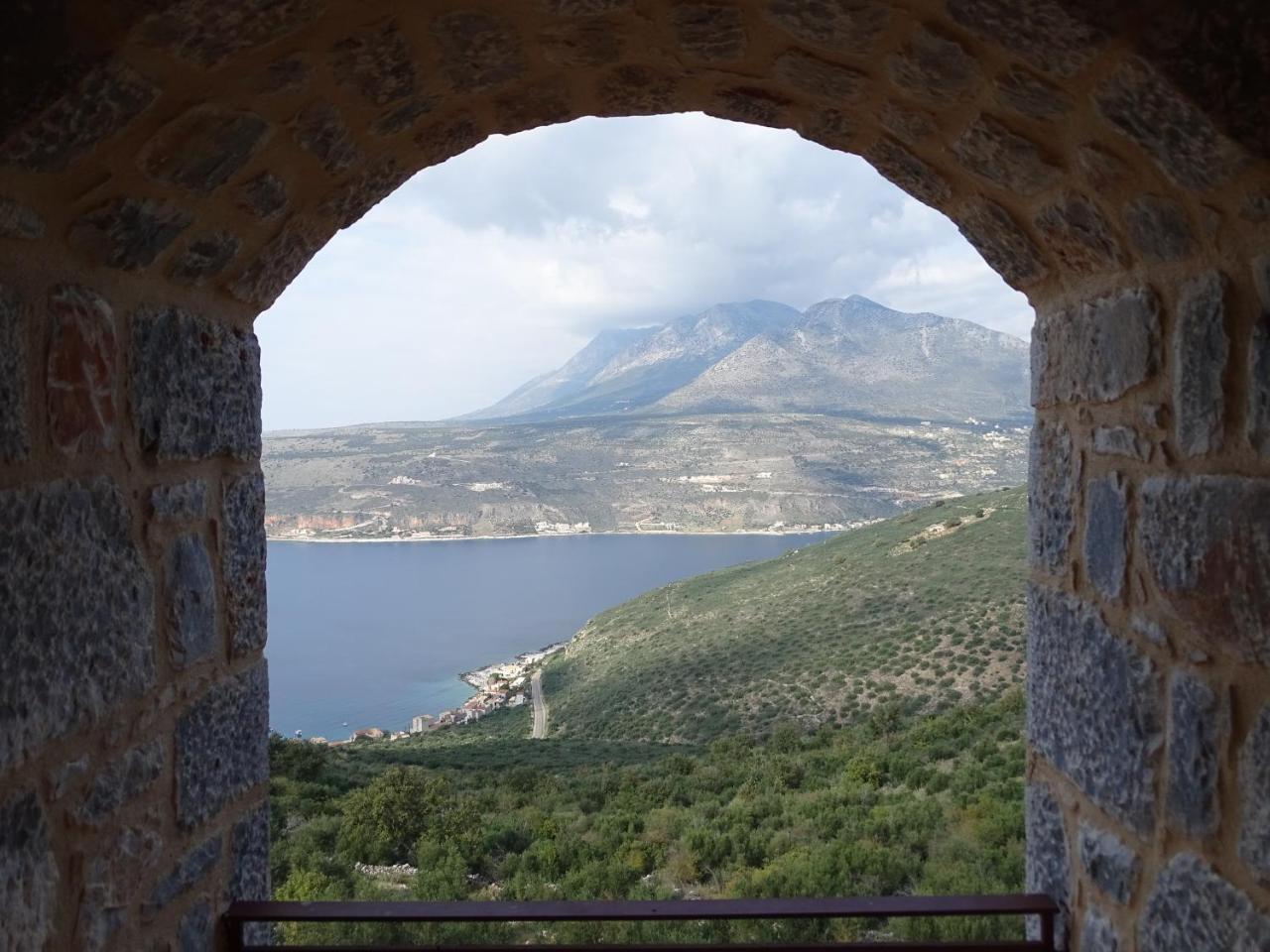 Sophia Limeni View Hotel Areopoli Bagian luar foto
