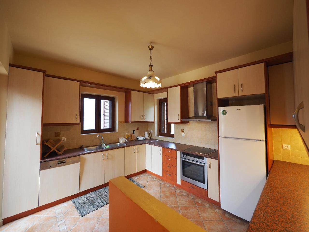 Sophia Limeni View Hotel Areopoli Bagian luar foto