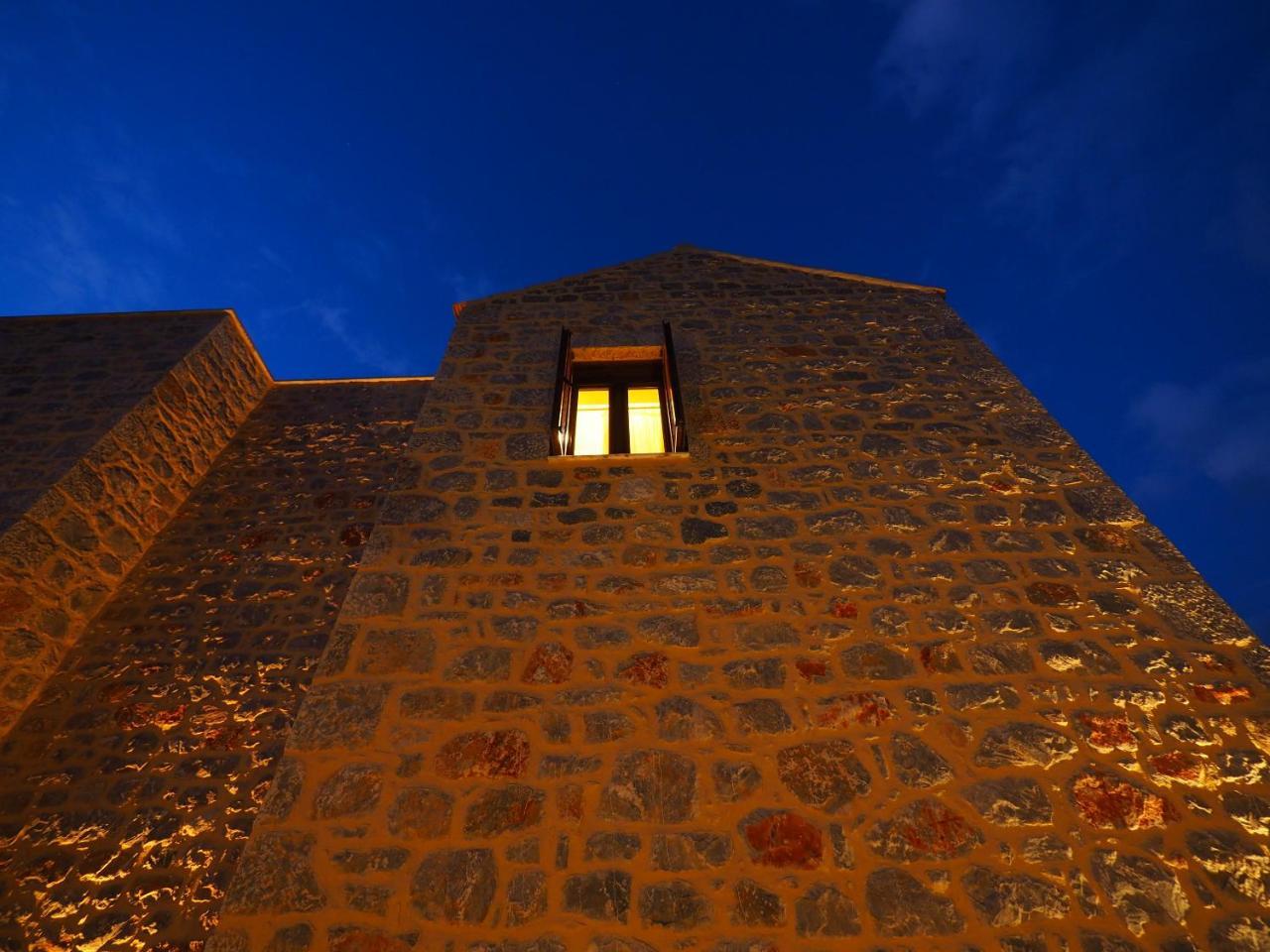 Sophia Limeni View Hotel Areopoli Bagian luar foto