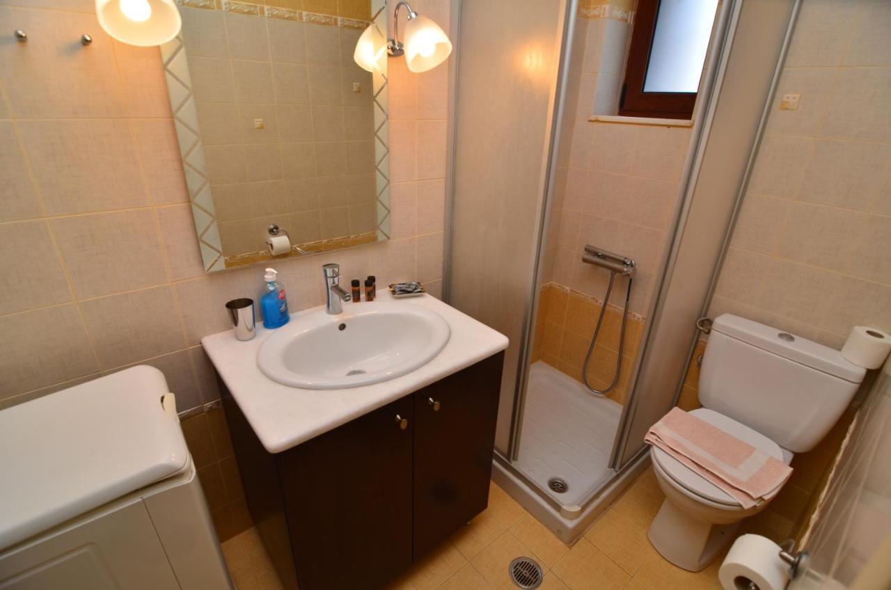 Sophia Limeni View Hotel Areopoli Bagian luar foto